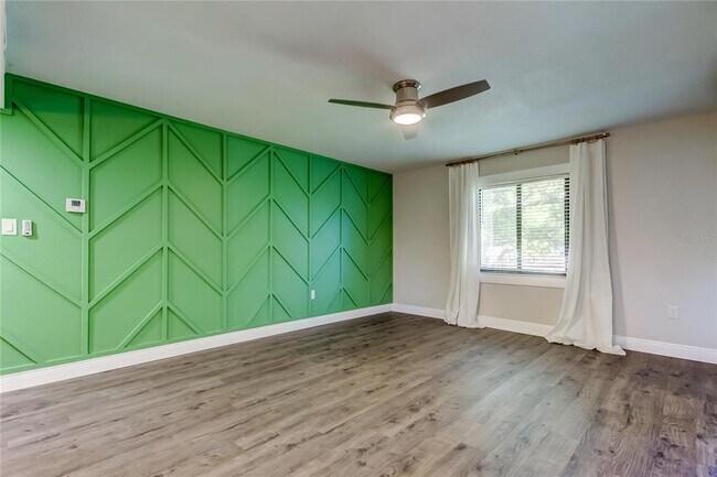 Building Photo - 2673 Sabal Springs Cir