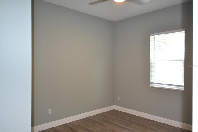Building Photo - 281 Diogenes St