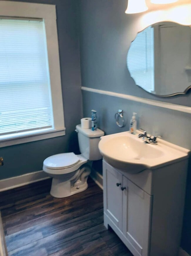 Building Photo - 601 Moselle-Seminary Rd