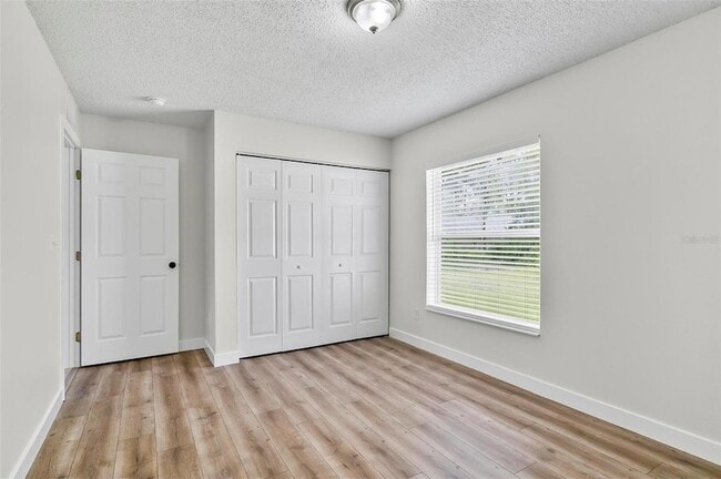 Building Photo - 64 Radcliffe Dr