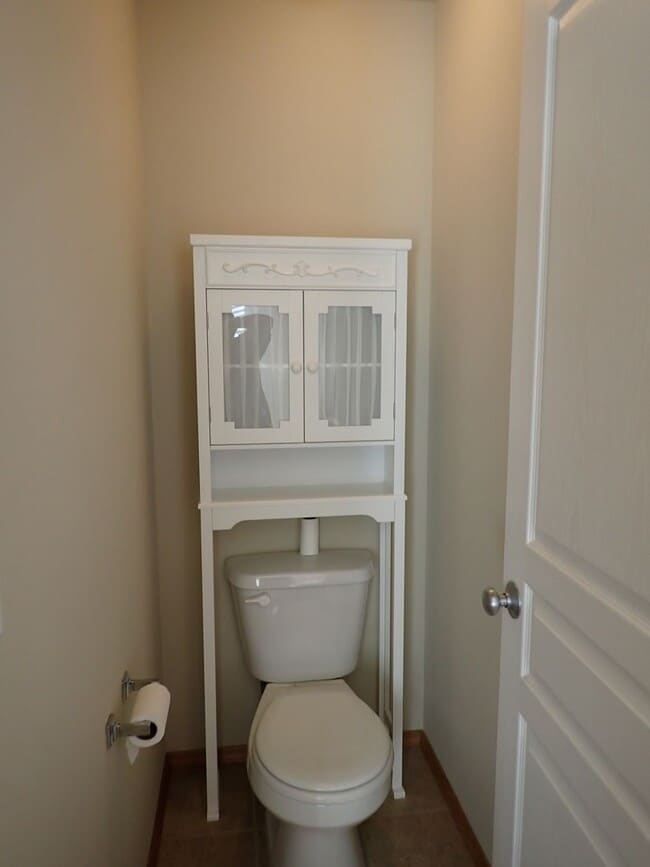 Building Photo - Beautiful 5 Bedroom Puyallup Home