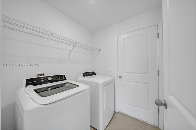 Building Photo - 4127 Granita Ct