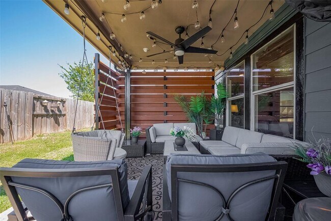 Building Photo - 15214 Mission Forest Dr