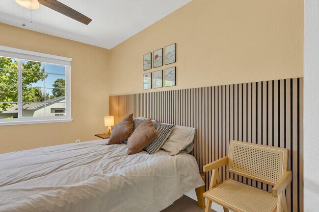 Building Photo - 8004 Caymus Dr