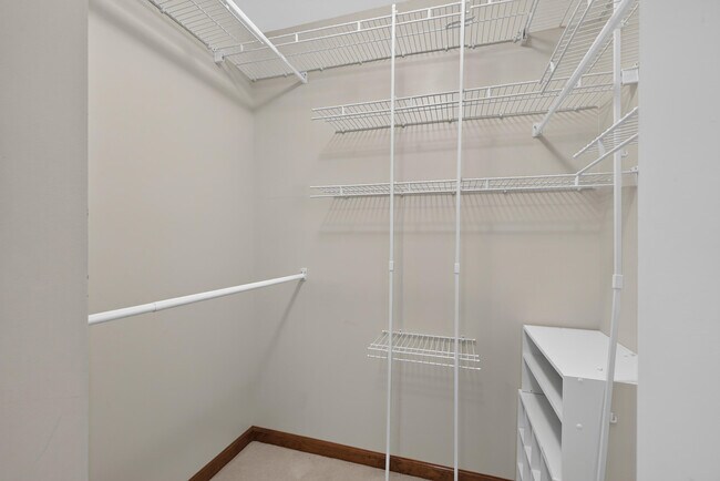 Building Photo - 133 Foxtail Dr