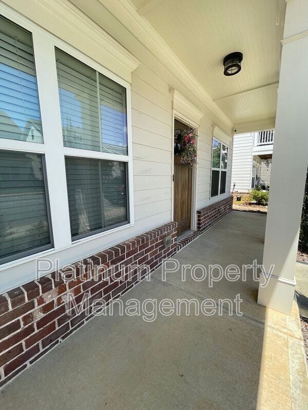 Building Photo - 2312 Echelon Ln