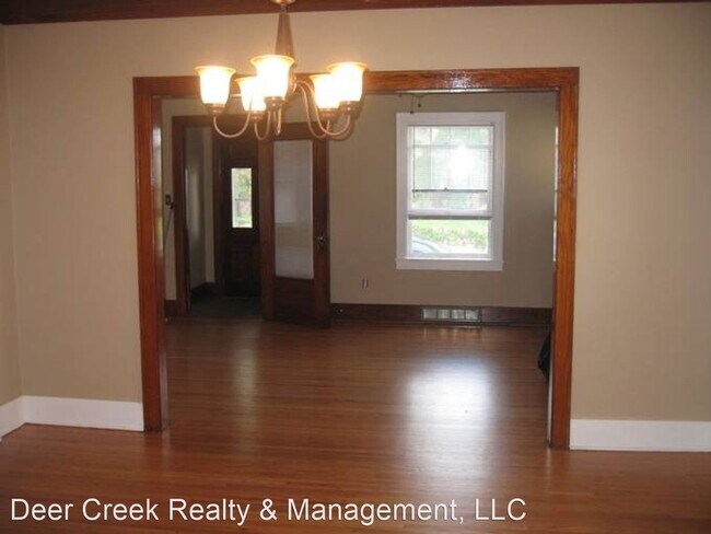 Building Photo - 3 br, 1 bath House - 3039 Newport Ave