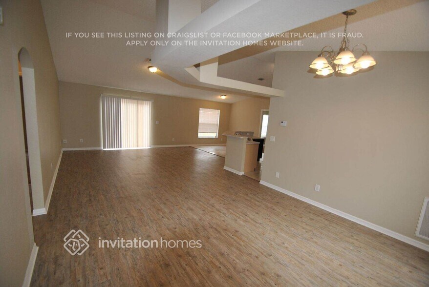 Building Photo - 718 Starland St SE