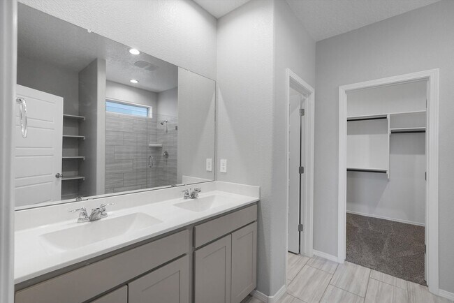Building Photo - 3205 Tazanita Lp SE