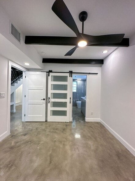 Building Photo - 218 S Olive St