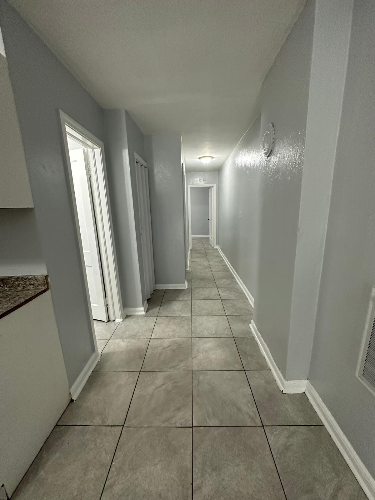 Building Photo - 1046 W 8th St