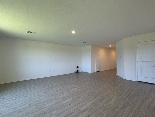 Building Photo - 14803 Brandy Bnd