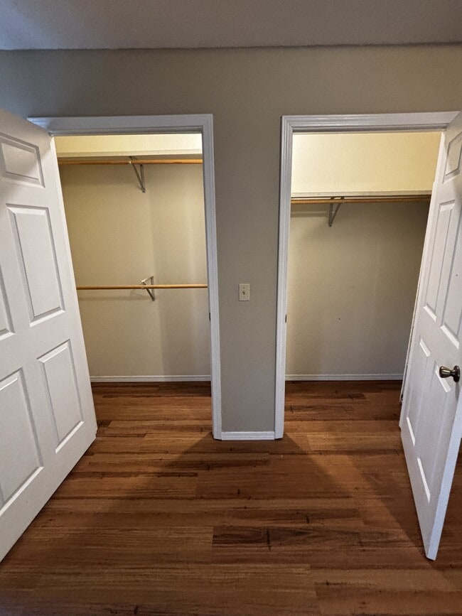 Building Photo - 18 Fairbrook Ln