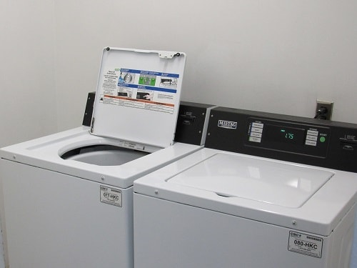 On Hall laundry - 140 Chestnut St