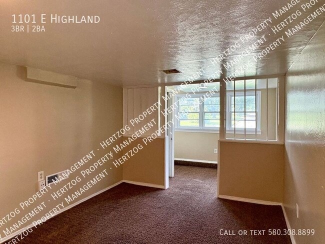 Building Photo - 1101 E Highland-