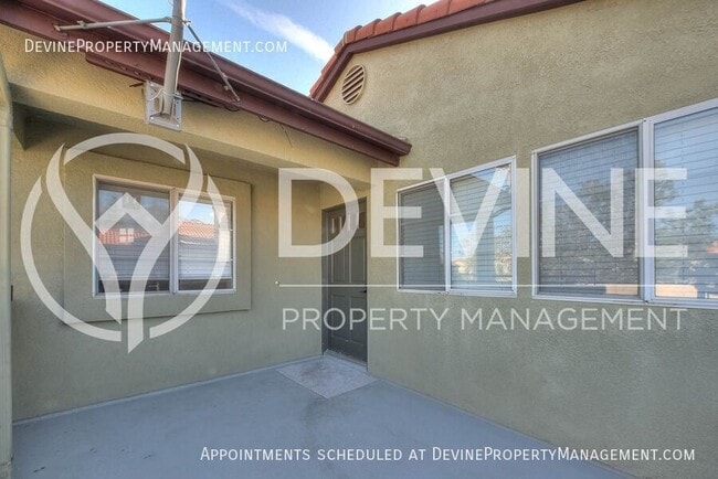 Building Photo - 7338 Greenhaven-Unit 66