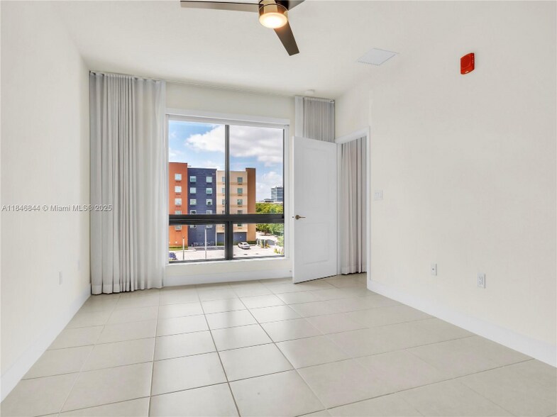 Building Photo - 8001 NW 41st St