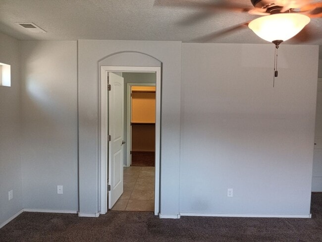 Building Photo - 5 Bedroom, 3 Bathroom Home! Schedule a Showing Today!