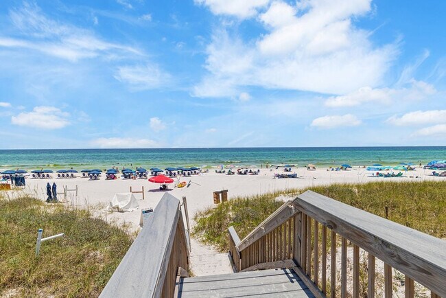 Building Photo - 100 S Spooky Ln