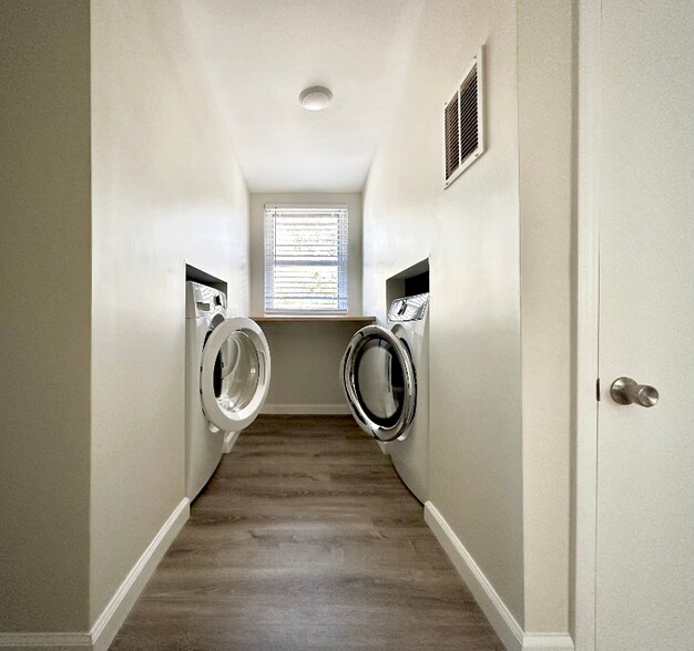 Building Photo - 604 Homeland Ave