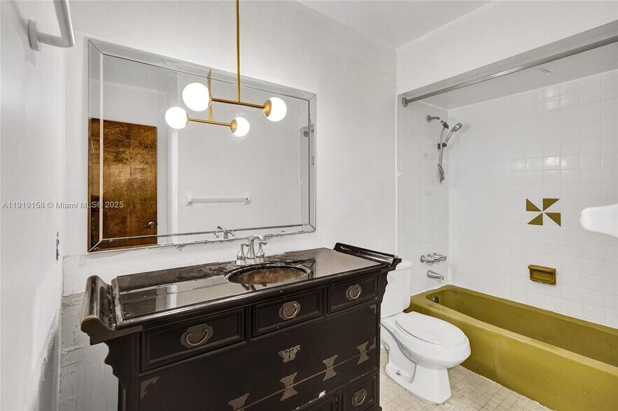 Building Photo - 5551 SW 57th St