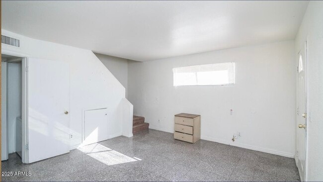 Building Photo - 6302 N 64th Dr
