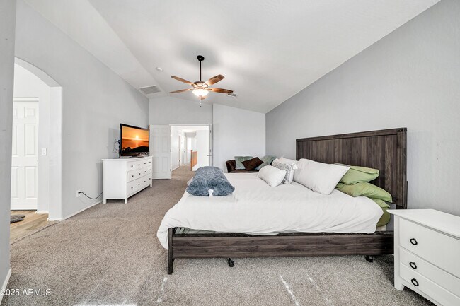 Building Photo - 15385 W Cottonwood Cir