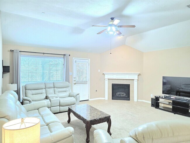 Building Photo - 15222 Heron Meadow Ln