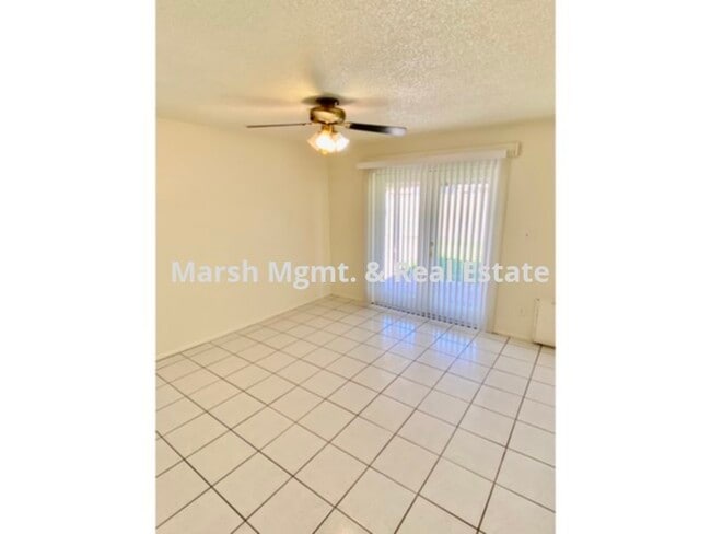 Building Photo - Great Scottsdale home with lots of upgrade...