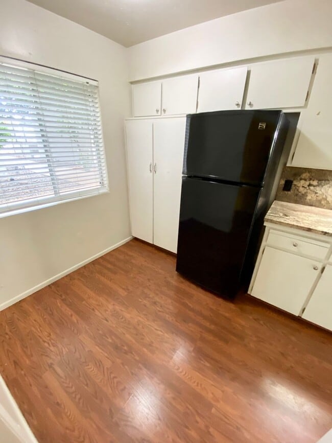Building Photo - MOVE IN SPECIAL-NO RENT DUE UNTIL JANUARY 1, 2026 - 2 Bedroom 2 Bathroom in Central Phoenix