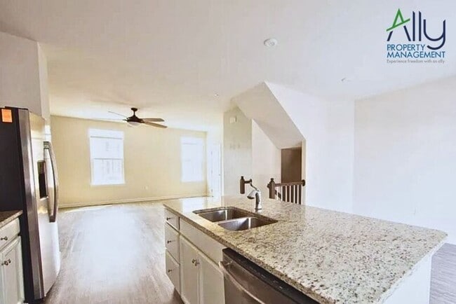 Building Photo - 2424 Pocoson Wood Ct