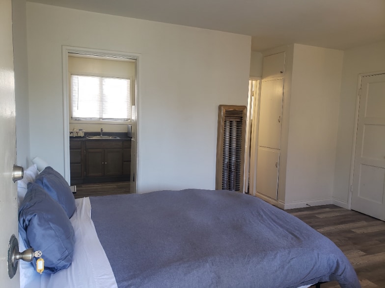 Building Photo - 5923 Gregory Ave