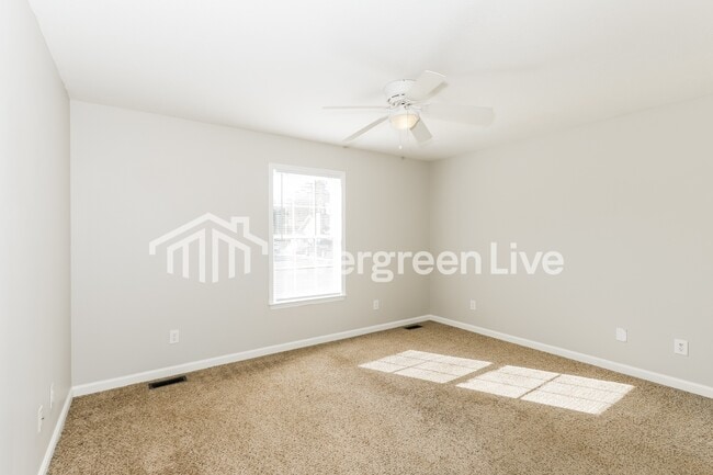 Building Photo - 2621 National Woods Dr