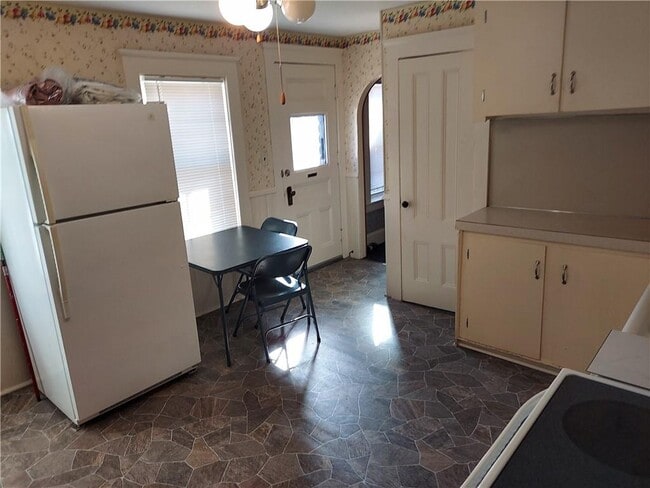 Building Photo - 53 Butler Ave