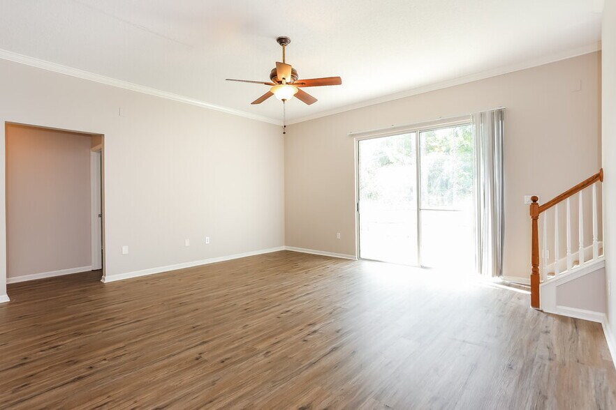 Building Photo - 3168 Tower Oaks Dr