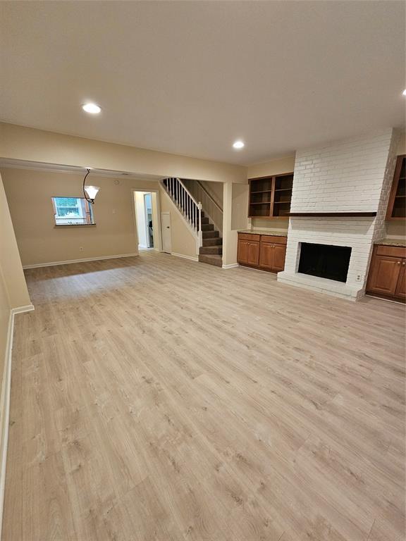 Building Photo - 1809 Saxony Ln