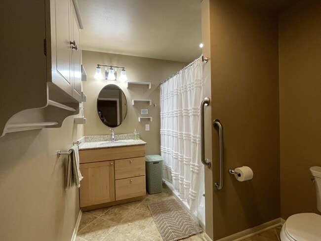 Building Photo - 4009 St Clair St