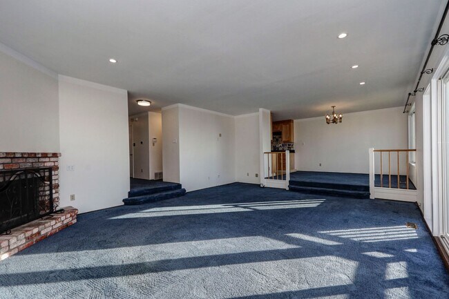 Building Photo - 1645 15th Ave