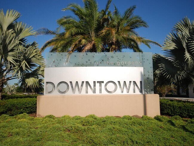 Building Photo - 3503 Florida Blvd