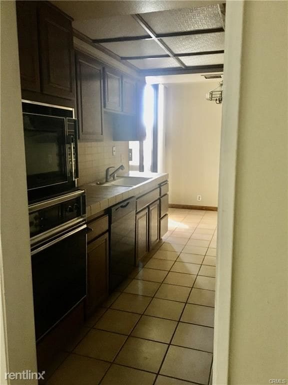 Building Photo - 750 S Spaulding Ave