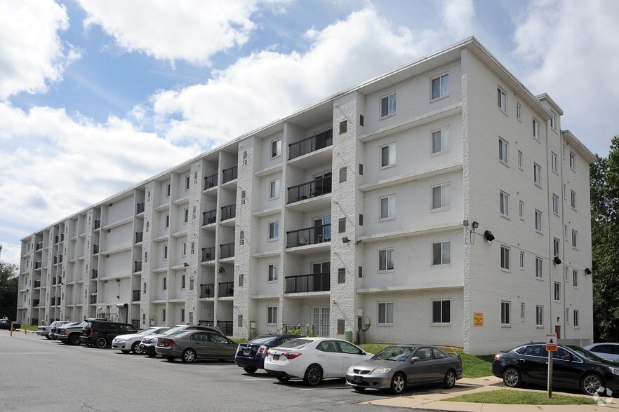 Chasemont Apartments - Chasemont