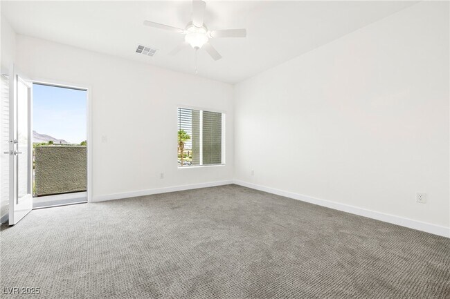 Building Photo - 11480 Roaring Peak Dr