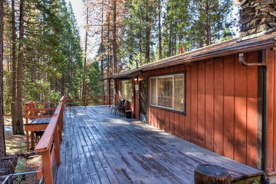 Building Photo - 8097 Chilnualna Falls Rd