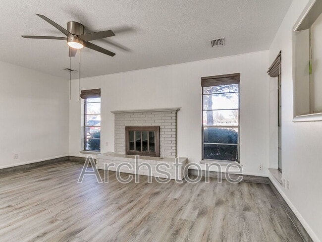 Building Photo - 4506 NW 26th St