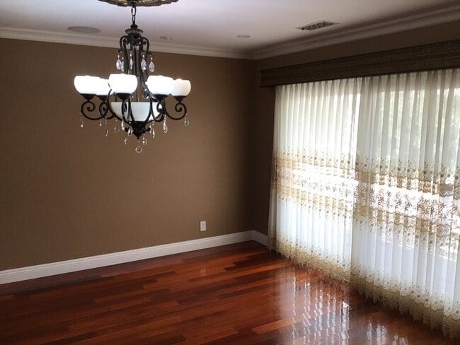 Building Photo - Stunning Executive Home in Almaden