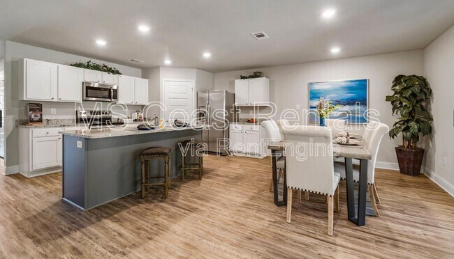 Building Photo - 6594 Eastland Cir