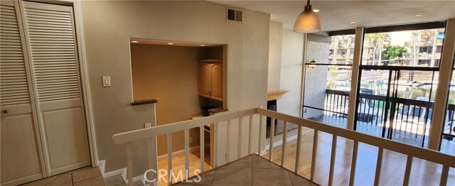 Building Photo - 8127 Marina Pacifica Dr N