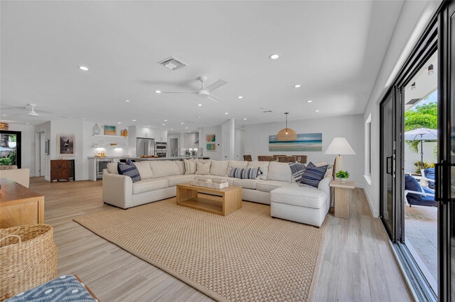 Building Photo - 2205 SE 19th St