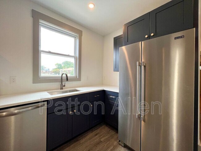 Building Photo - 301 Merrimon Ave