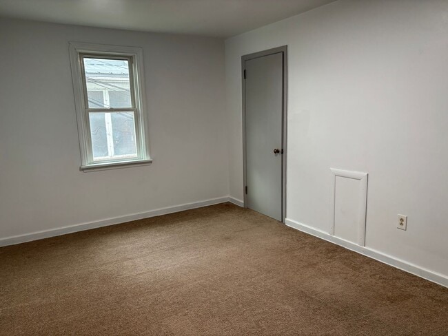 Building Photo - 104 Sewickley Ave